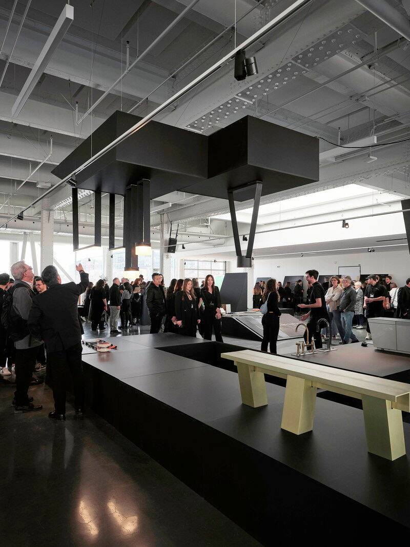 Compl&egrave;tement Design: des vedettes internationales du design et des cr&eacute;ateurs d'ici unissent leurs forces