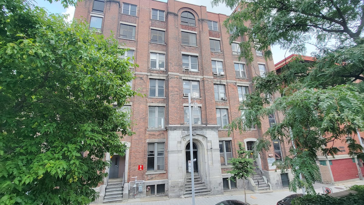 Une curieuse annonce pour 66 Airbnb dans un bâtiment en vente à 11,5 M$ dans le Quartier chinois