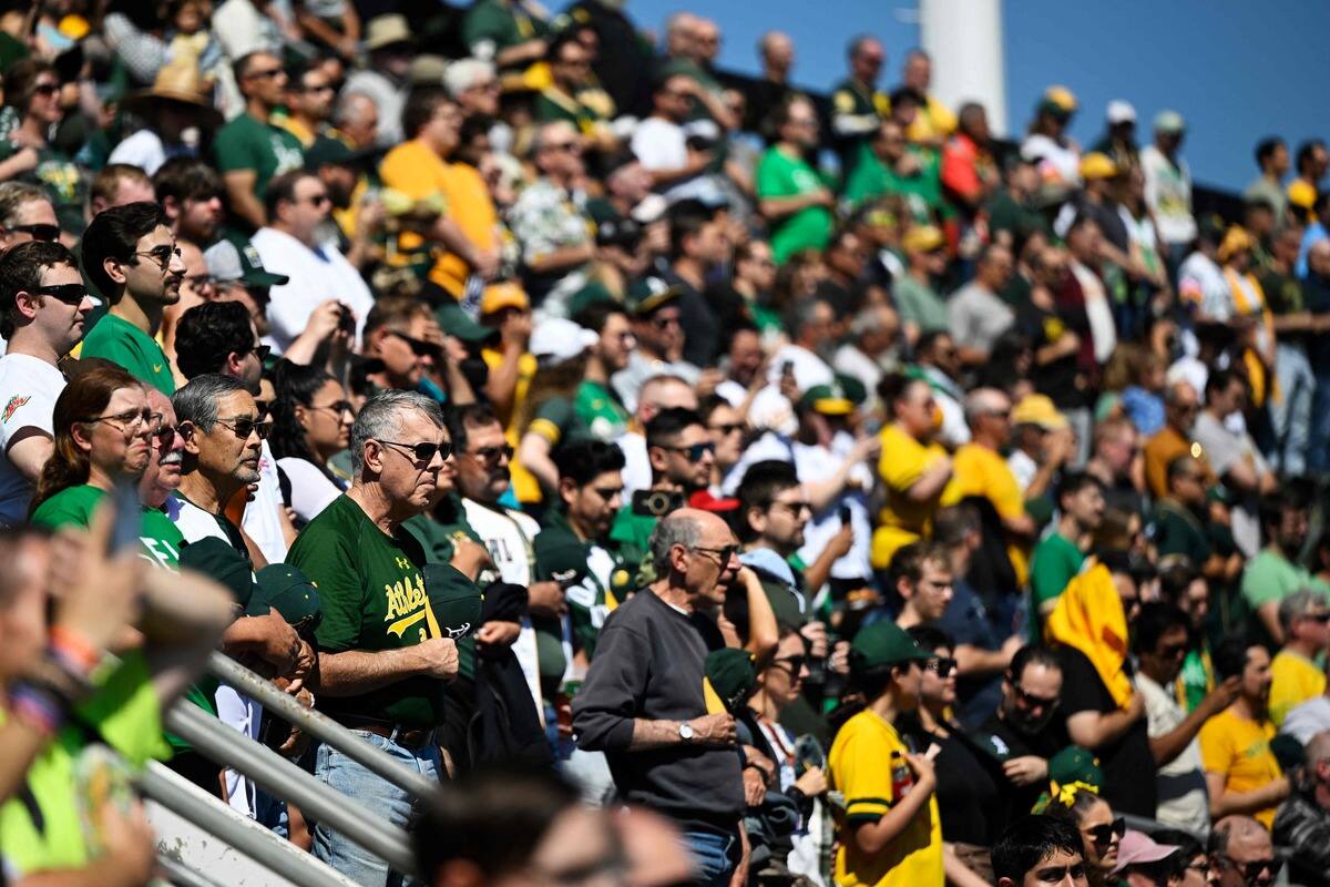 Une foule record pour dire adieu aux A&rsquo;s