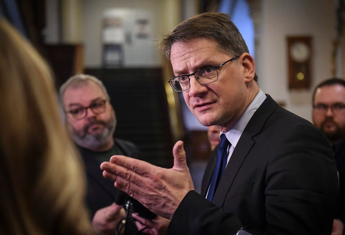 Des critiques torpillent l&rsquo;entente Hydro-&Eacute;nergir