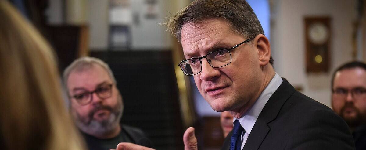 Des critiques torpillent l’entente Hydro-Énergir