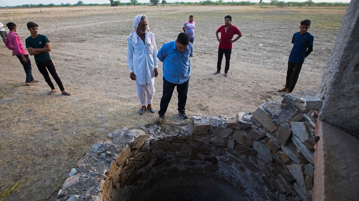 Un enfant sourd-muet coincé dans un puits depuis quatre jours en Inde