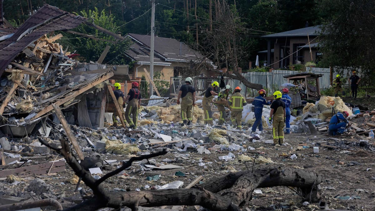 10 dead and nearly 100 injured in Russian missile attack near Kyiv 10 dead and nearly 100 injured in Russian missile attack near Kyiv