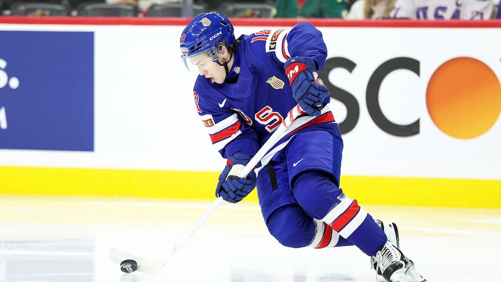 «C’est fou à quel point il est complet»: l’espoir du CH L.J. Mooney pourrait devenir une peste, mais aussi un couteau suisse