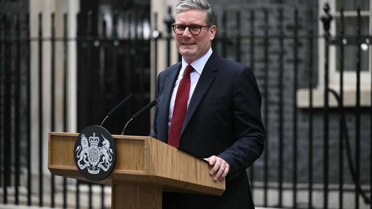 Keir Starmer face à sa première séance de questions au Parlement et une première rébellion