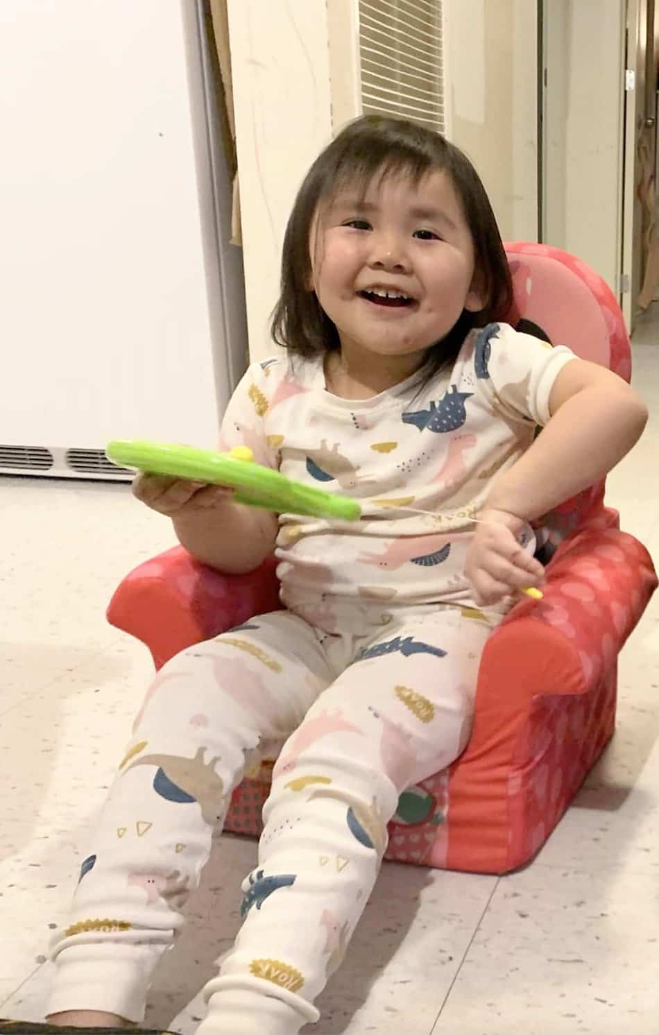 Une fillette de 6 ans a succombé à ses blessures après avoir été blessée pendant un échange de coups de feu entre la police et son père.