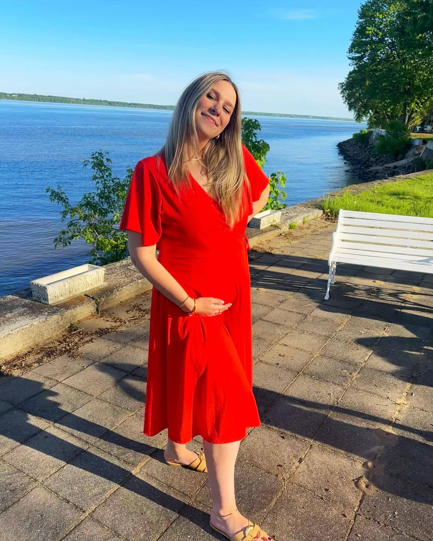 Elle donne un indice sur le nom de son futur bébé