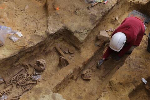 An ancient necropolis unearthed in Paris during works