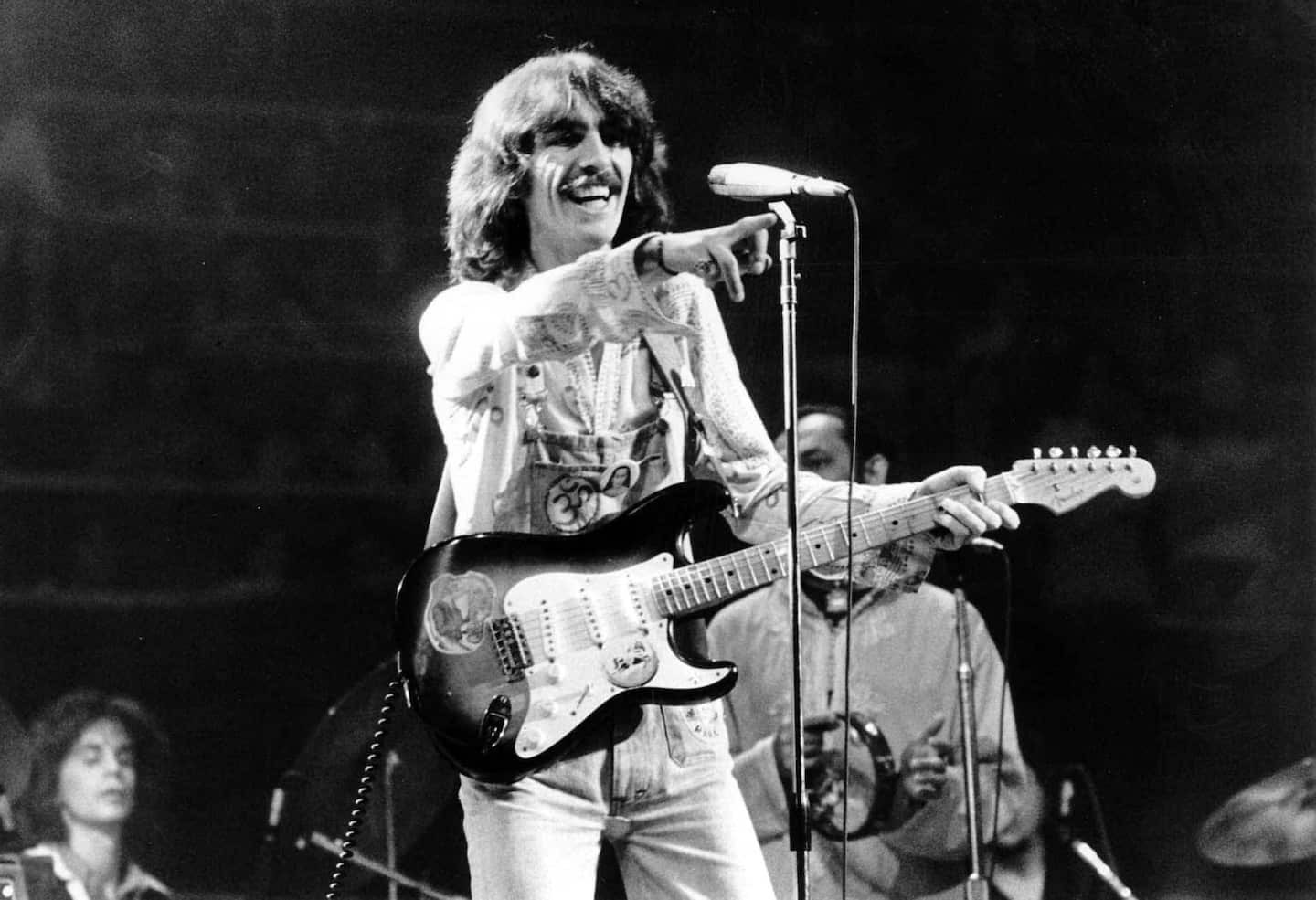 La vie de George Harrison, le légendaire guitariste des Beatles La vie de George Harrison, le légendaire guitariste des Beatles