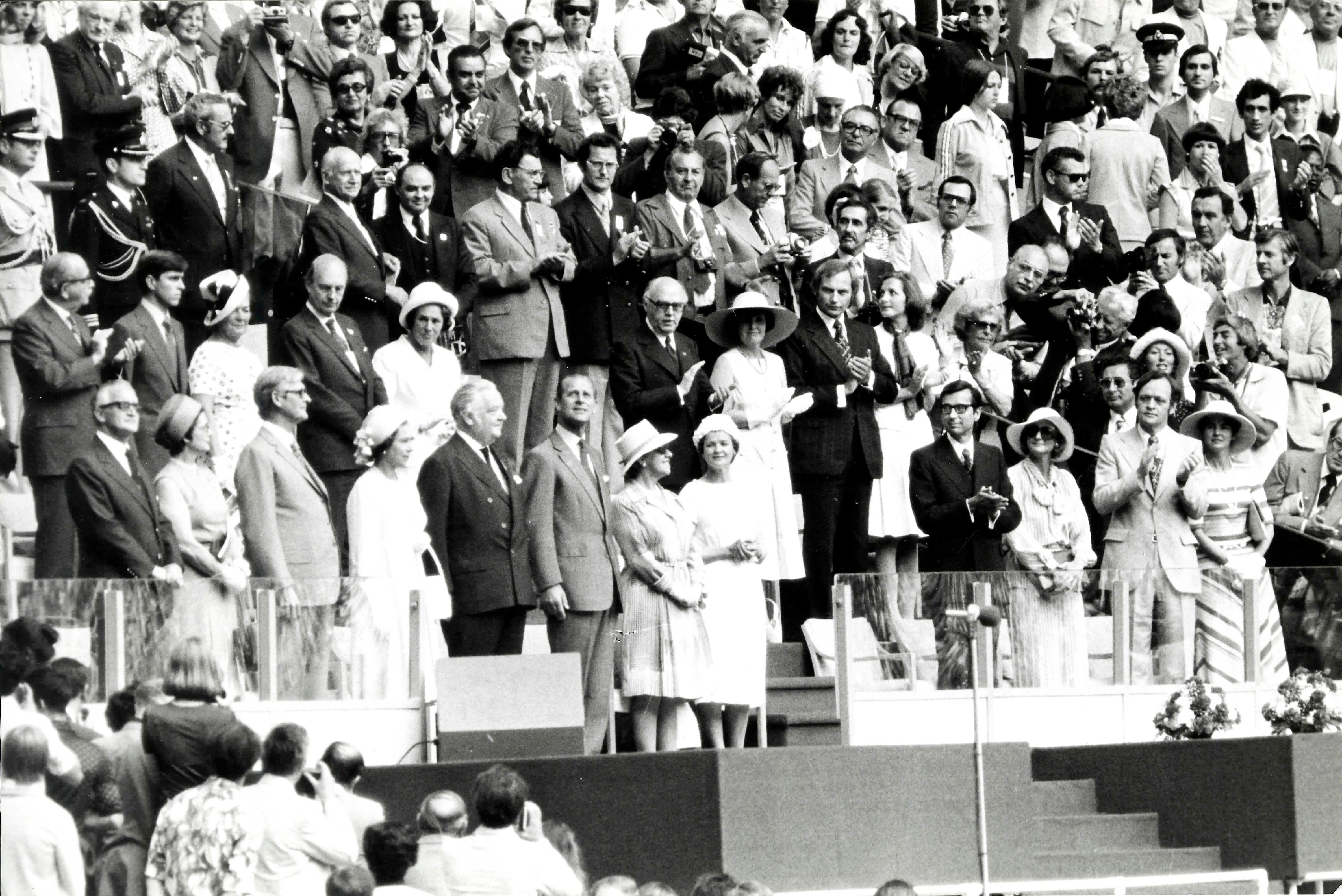 A inauguração dos Jogos Olímpicos de Montreal, em 17 de julho de 1976, aconteceu em meu lugar na presença da rainha Elizabeth II.