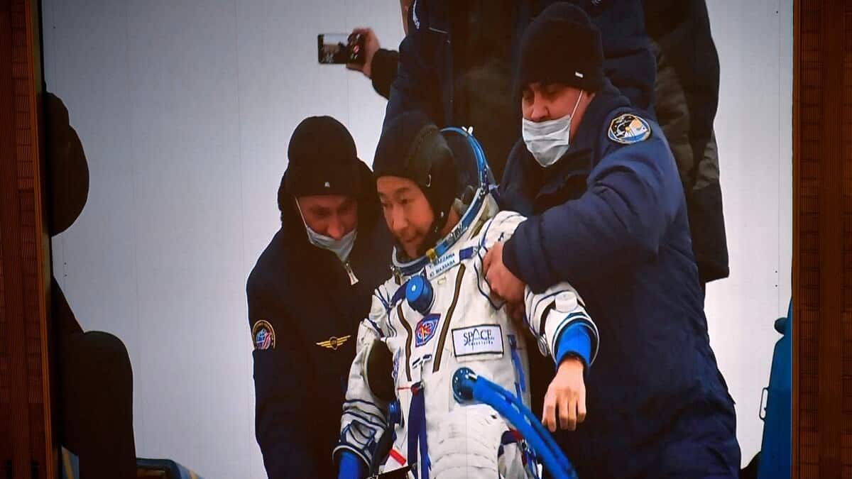 Retour sur Terre des deux touristes japonais après 12 jours sur l'ISS