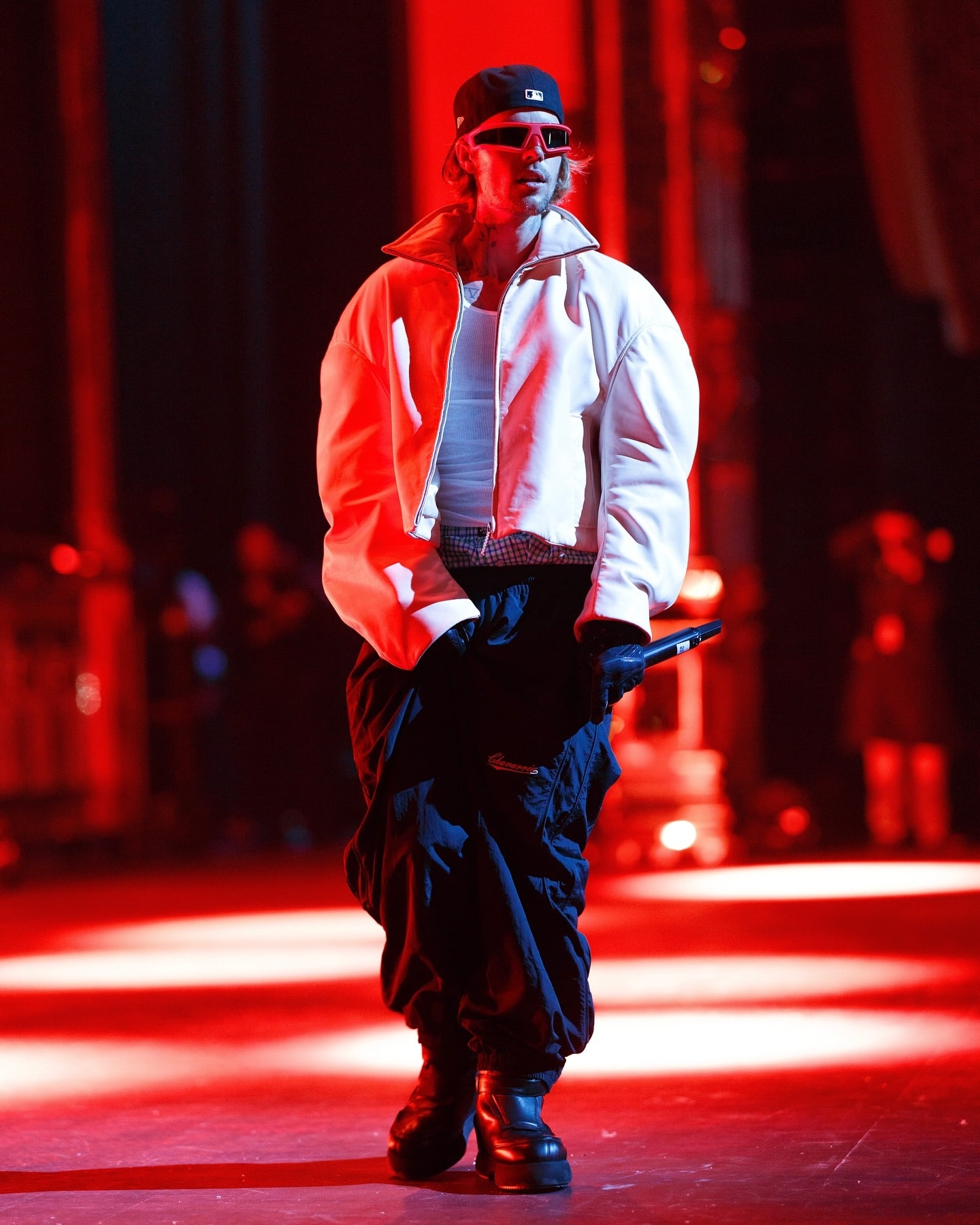 Trompé par ses managers, il pense les poursuivre