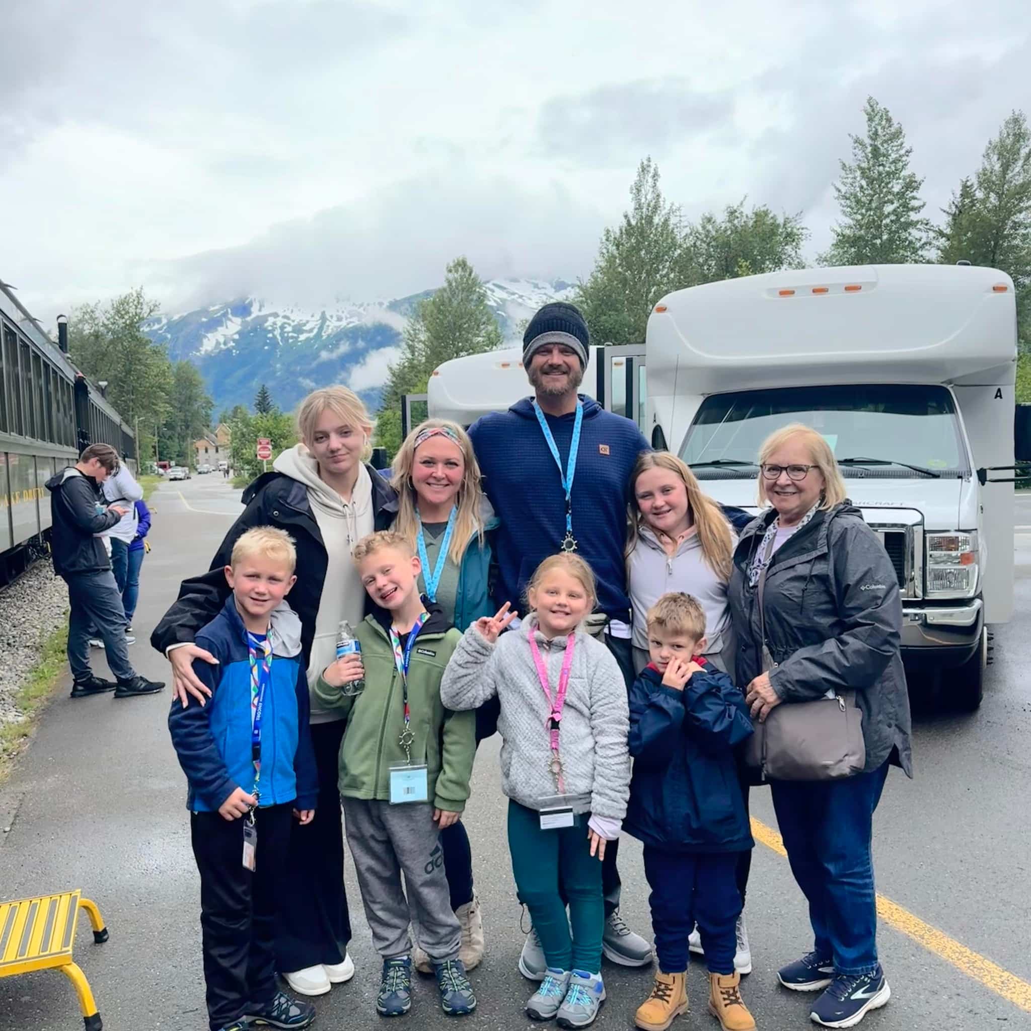 Abandonn&eacute;e par leur bateau de croisi&egrave;re: une famille de neuf forc&eacute;e de d&eacute;bourser des milliers de dollars