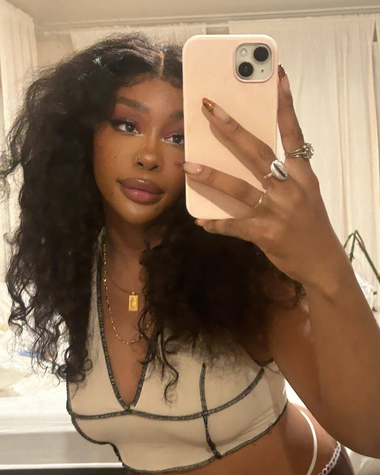 SZA annonce une triste nouvelle après son numéro