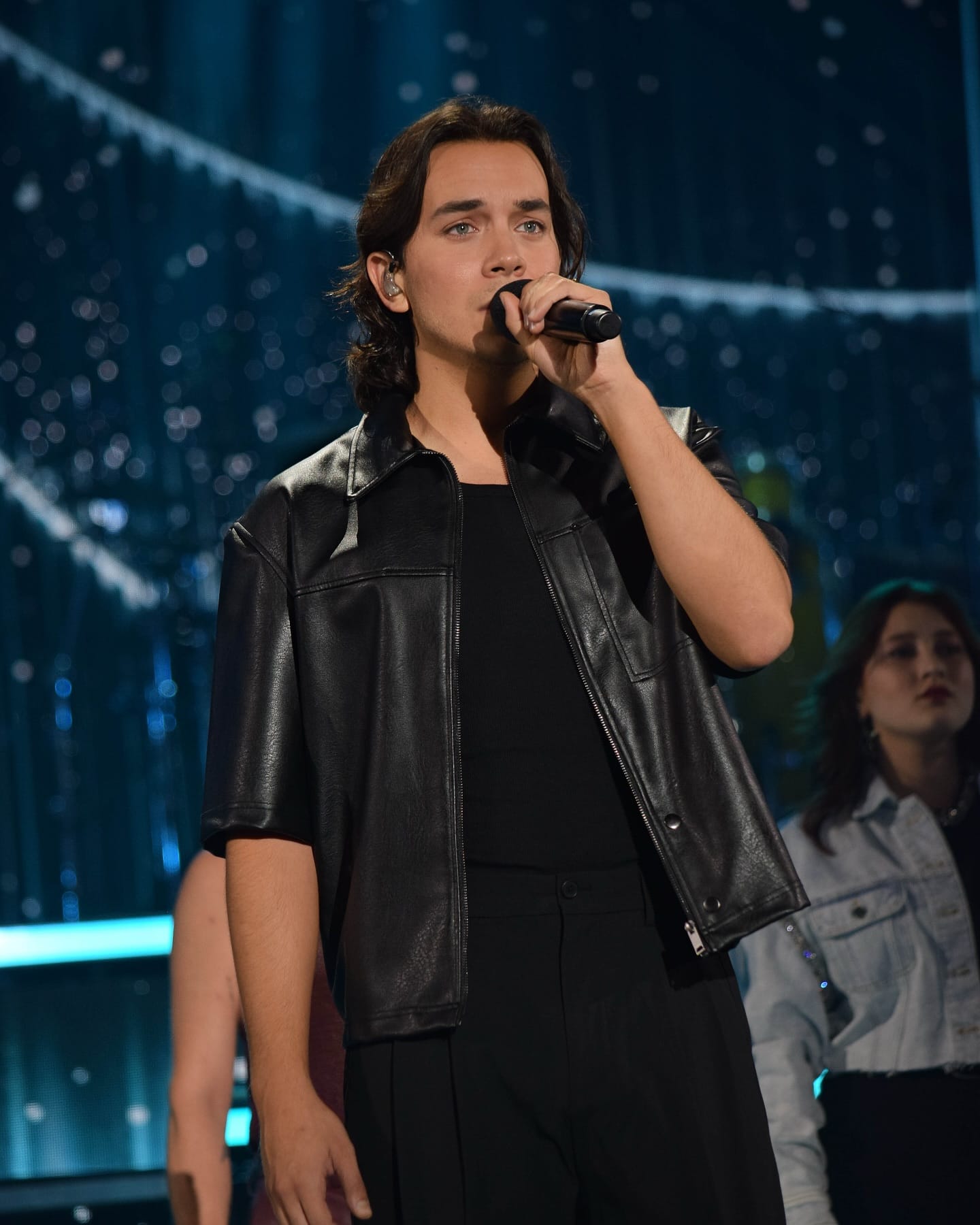 L'ex-Académicien a eu une bonne peur avec une fan