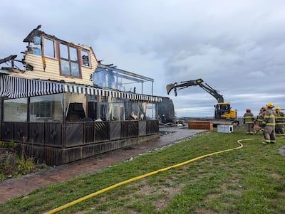 EN FOTOS | Un edificio histórico está envuelto en llamas en Gaspé