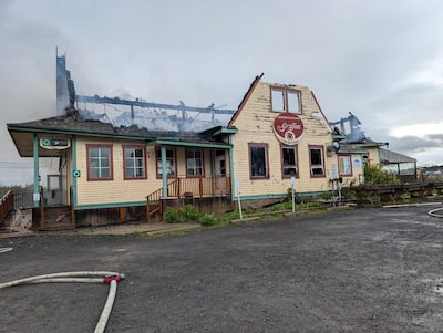 EN FOTOS | Un edificio histórico está envuelto en llamas en Gaspé