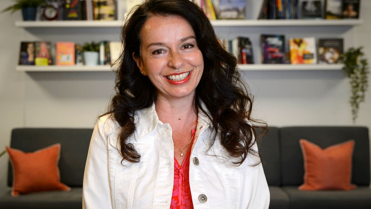 Laura Nicolae remporte le prix Robert-Cliche du premier roman pour «Rue Escalei»