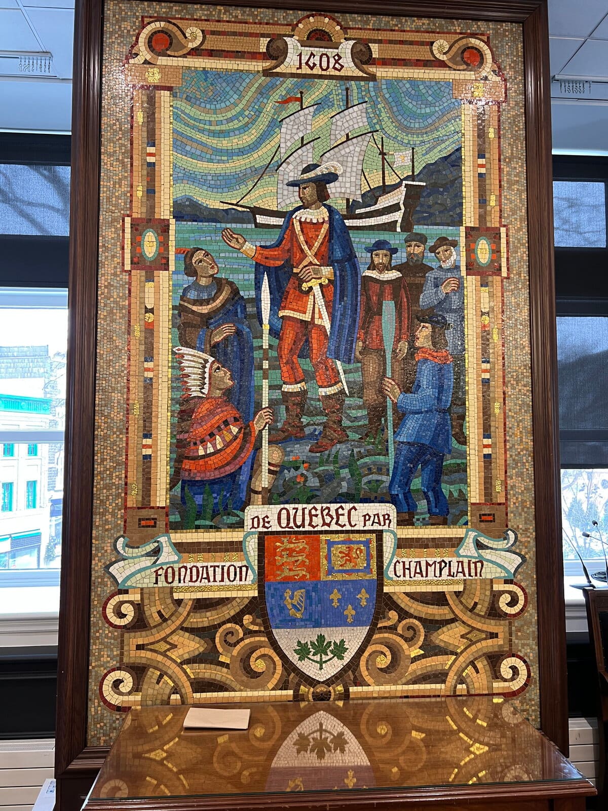 La mosaïque offensante sera retirée de l'hôtel de ville de Québec | JDQ