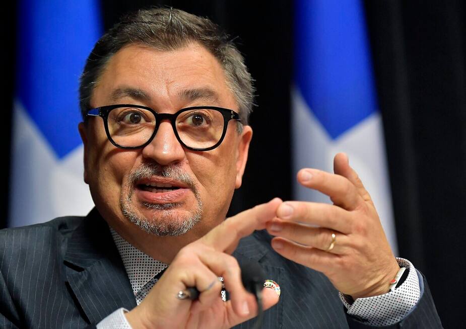 Image principale de l'article Horacio Arruda taquine Yves Poirier