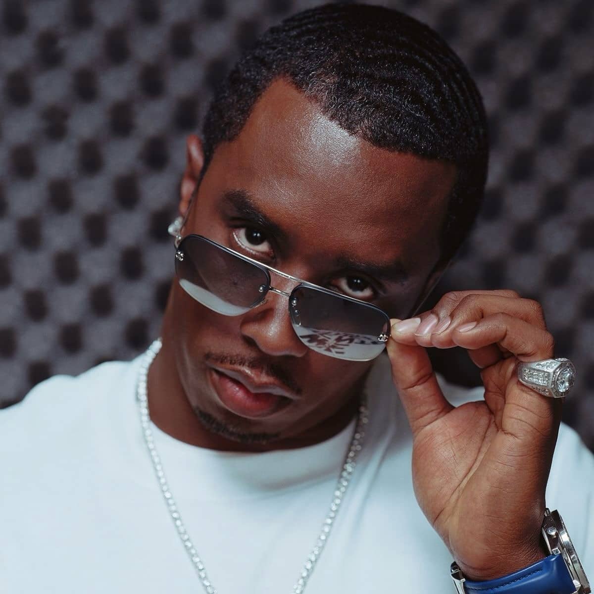 Accusé de récents crimes, il ne sera pas libéré