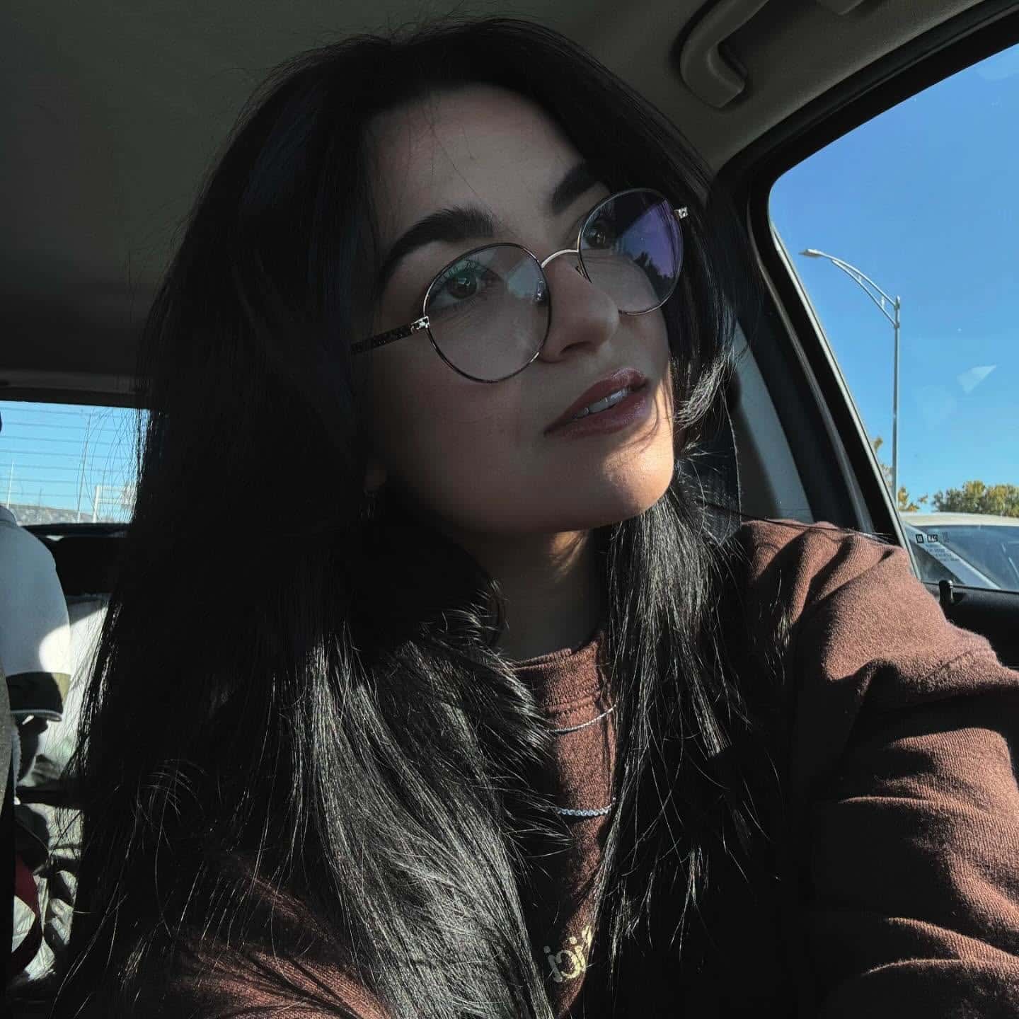 Voici Katrine Sansregret, l'auteure assumée