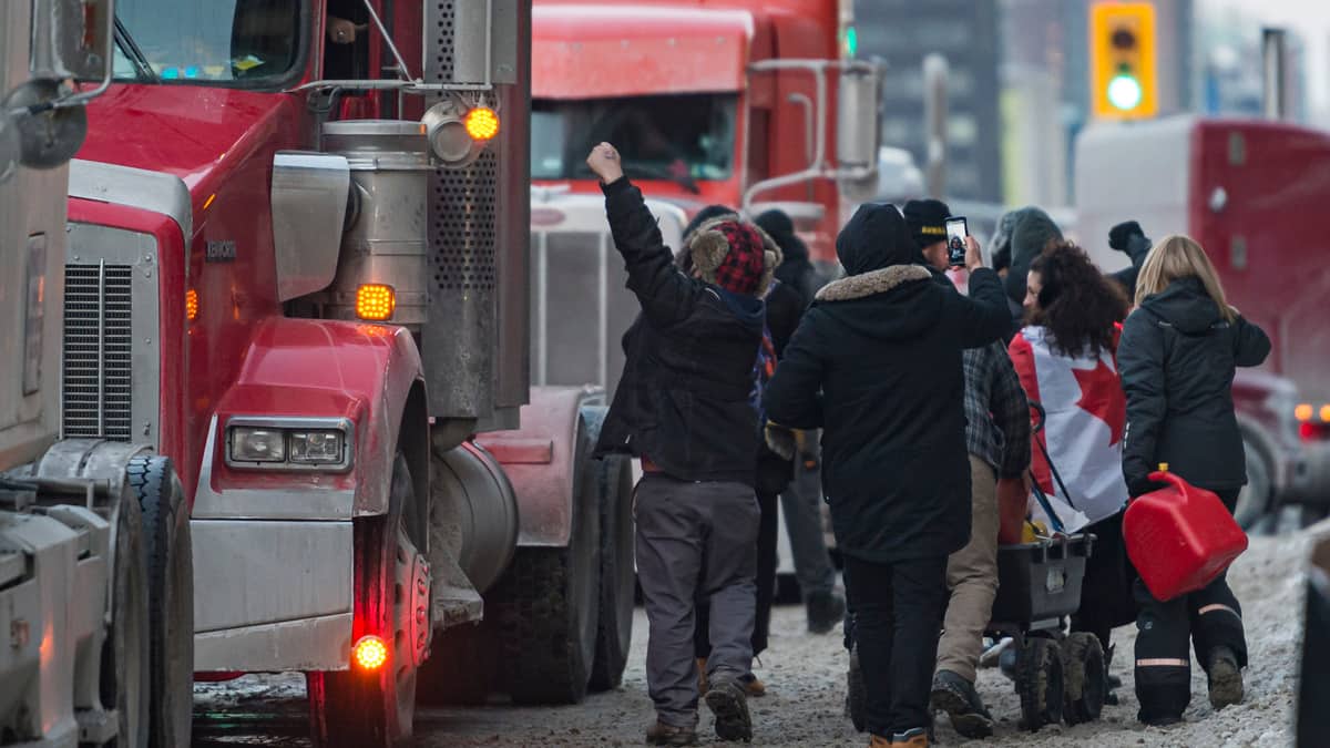 J5 du «Convoi pour la liberté»: les irréductibles maintiennent la pression