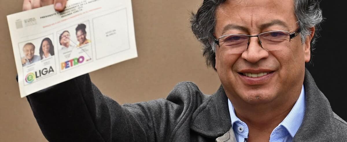 Gustavo Petro élu premier président de gauche de l'histoire de la Colombie