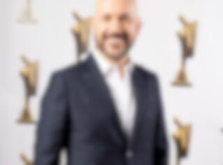 Il s'indigne face à la lenteur du déconfinement