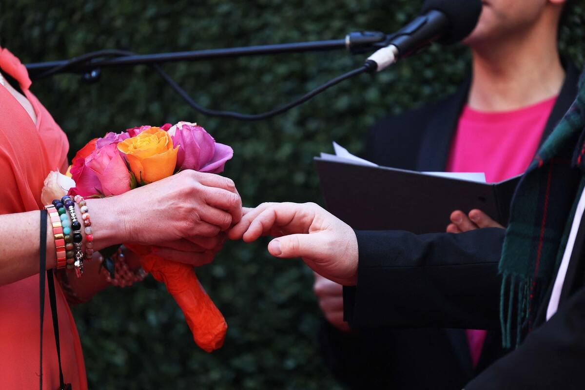 Voyeurisme filmée nue à son insu par son photographe de mariage JDM