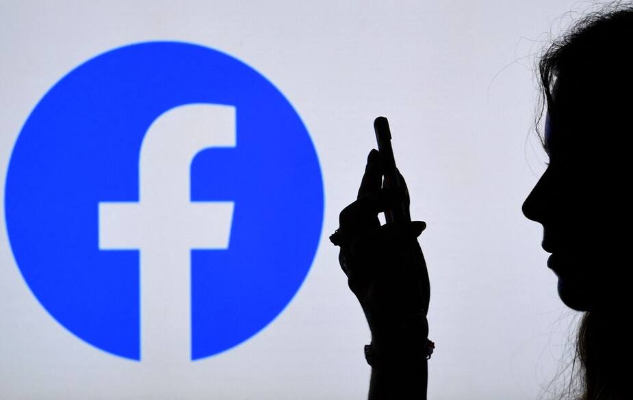 Image principale de l'article Meta pourrait couper Facebook au Canada