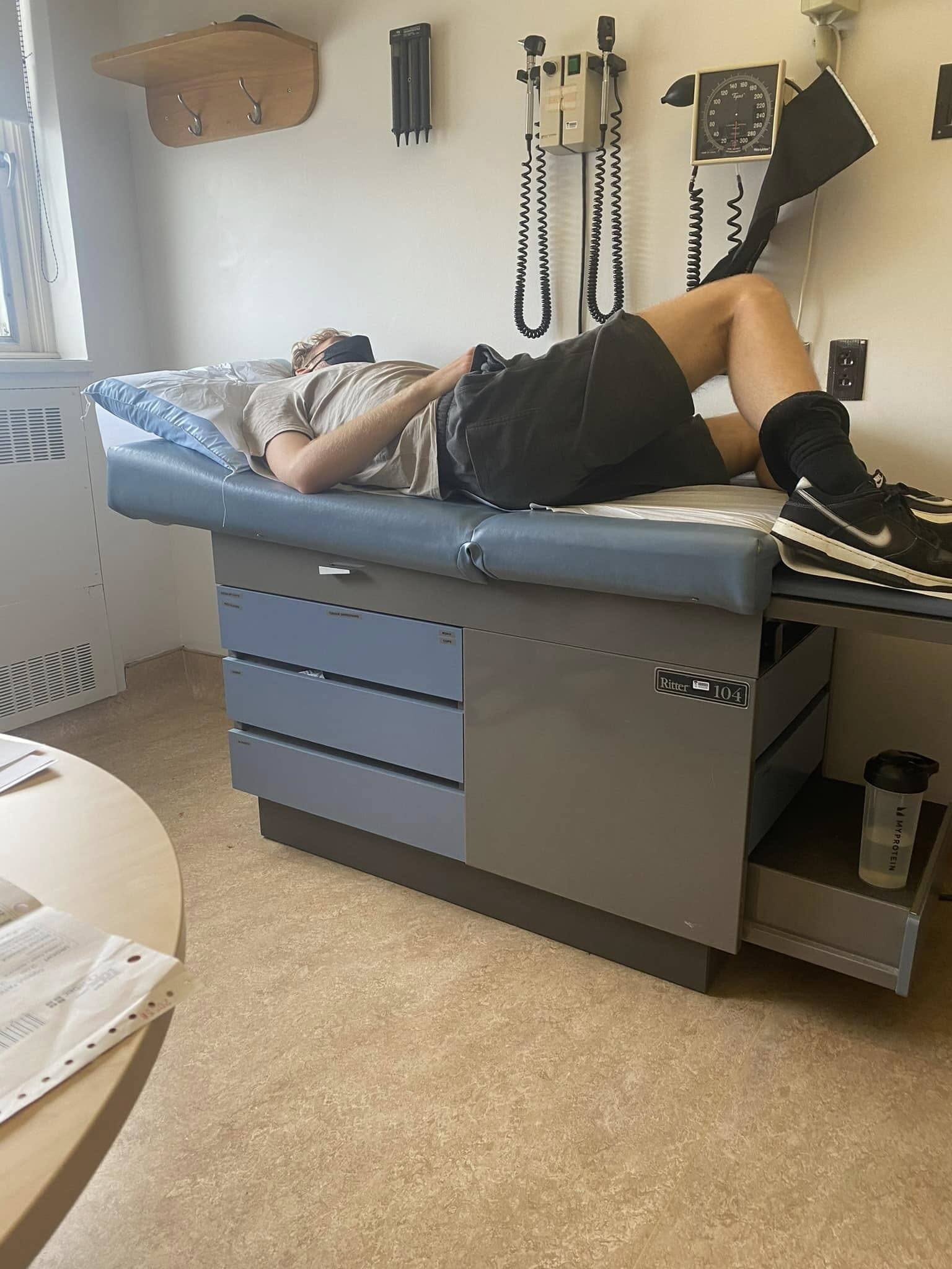 Ludovic Bégin passe ses journées⁣ étendu en raison de la COVID longue durée