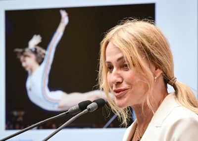 No dia 28 de maio, a lenda do ginásio foi lançada em Roma, no ano de 2026, declarada «o ano de Nadia Comaneci» para comemorar o 50º aniversário de suas façanhas em Montreal.