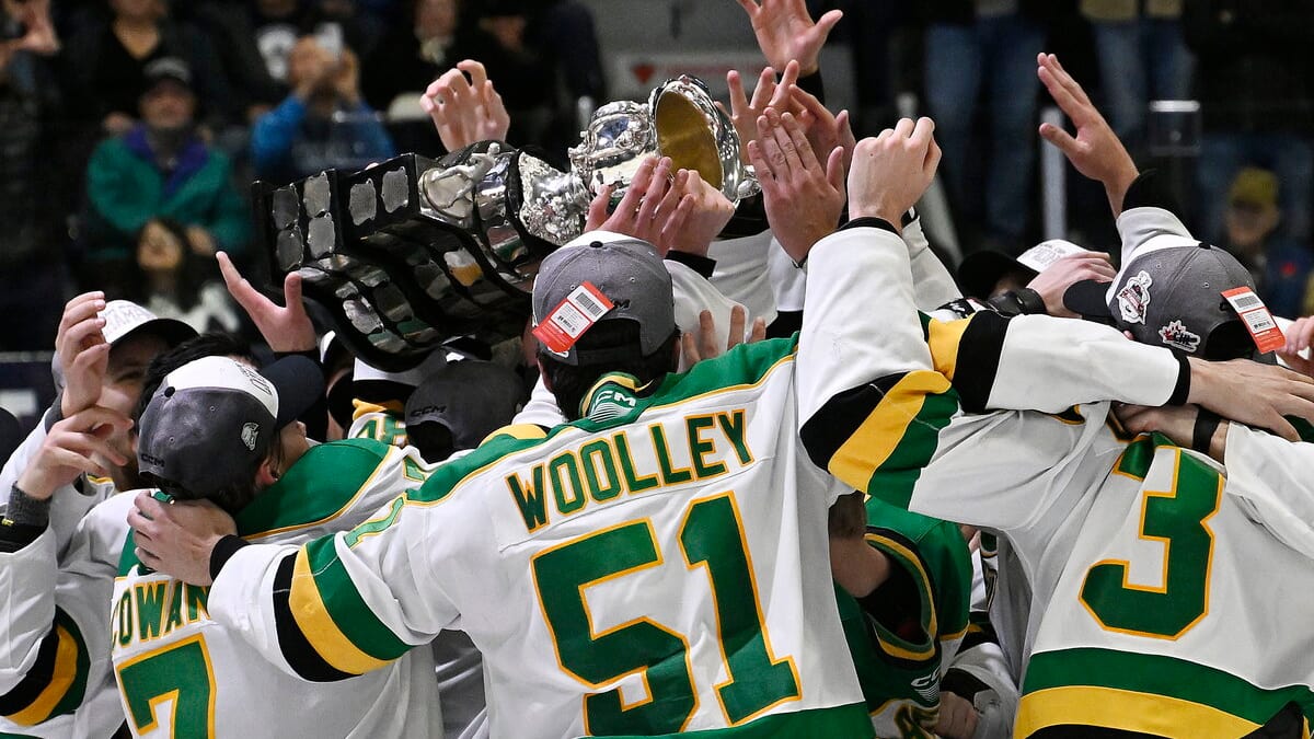 Les Knights remportent la Coupe Memorial: menés par le même feu que celui des Remparts de Patrick Roy