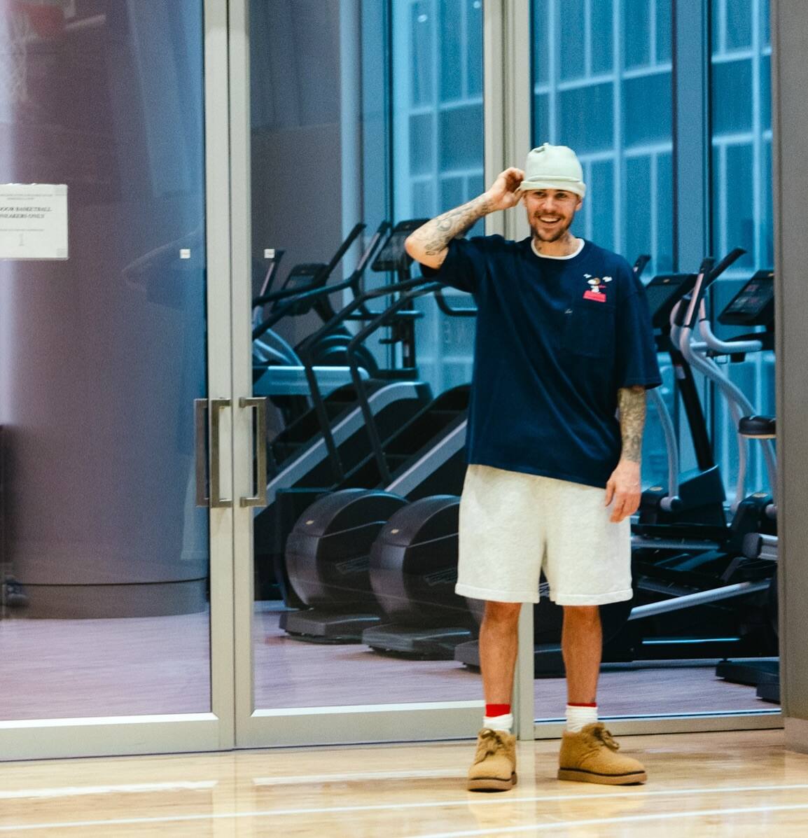 Déraille-t-il encore avec ce message sur son bébé?