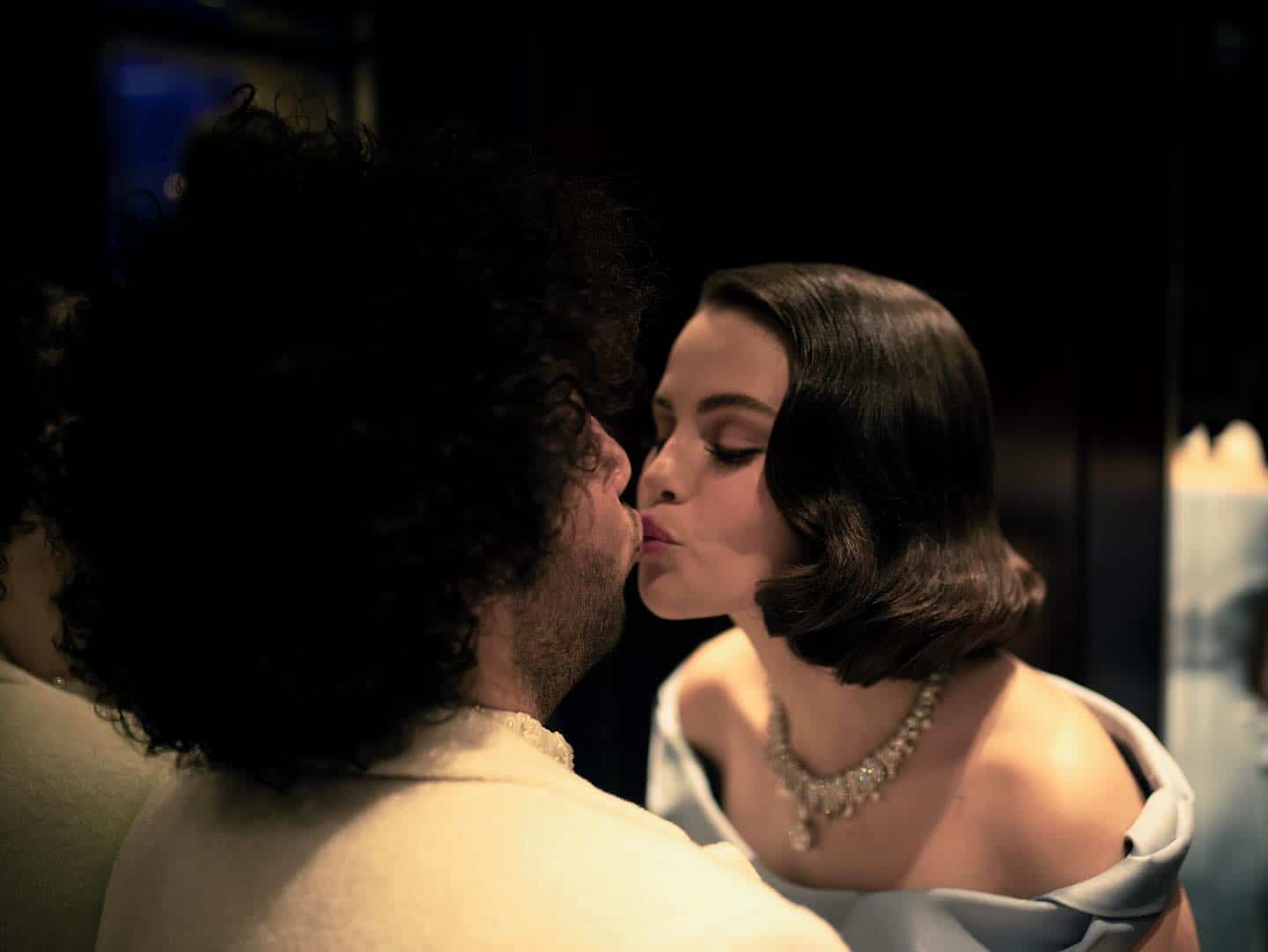 Le pépin lié à son 1er bisou avec Benny Blanco