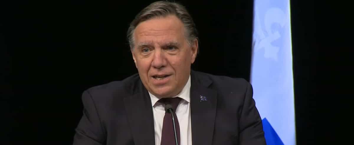 Legault ouvert au port du masque obligatoire