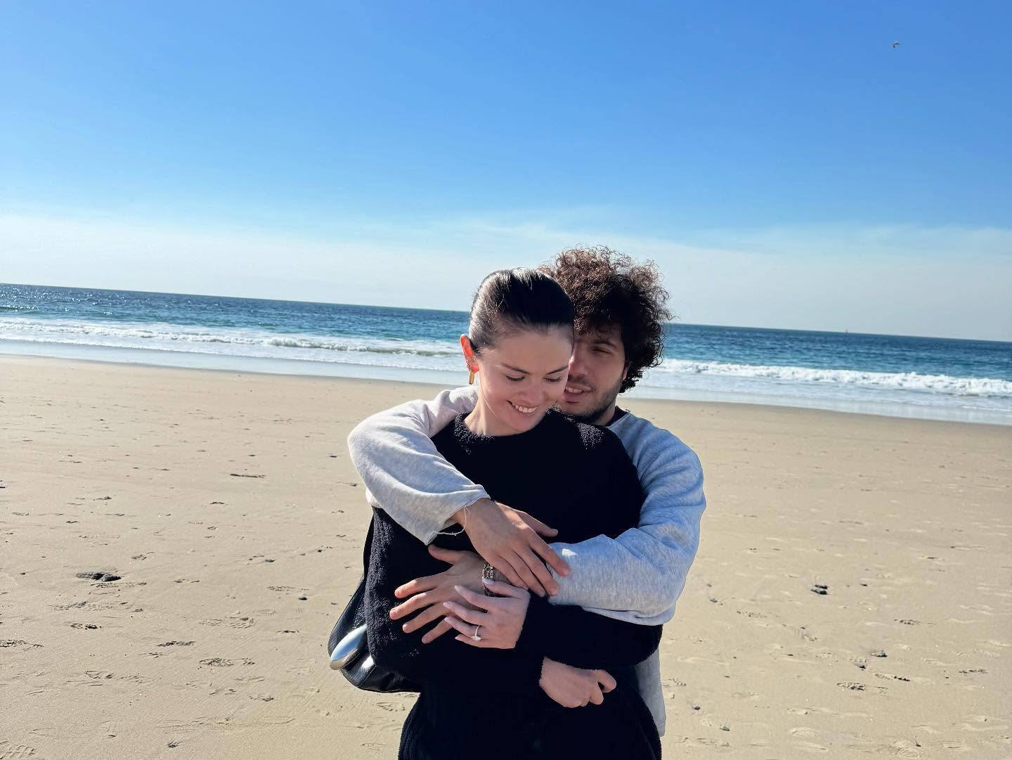 Sa première photo avec Benny Blanco en exclusivité