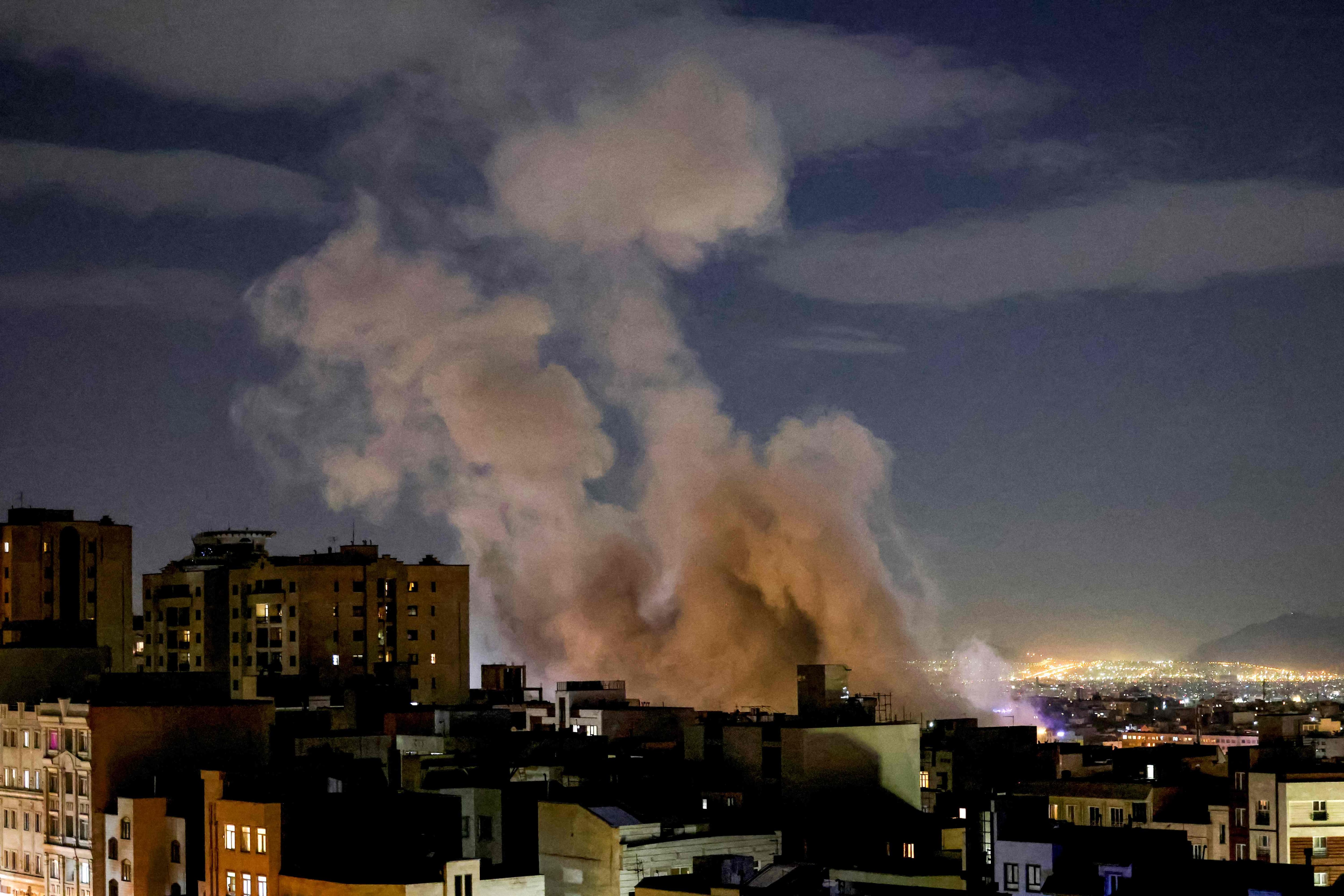 &laquo;C&rsquo;est de l&rsquo;incomp&eacute;tence incroyable!&raquo; : les frappes en Iran d&eacute;sapprouv&eacute;es par de nombreux Am&eacute;ricains