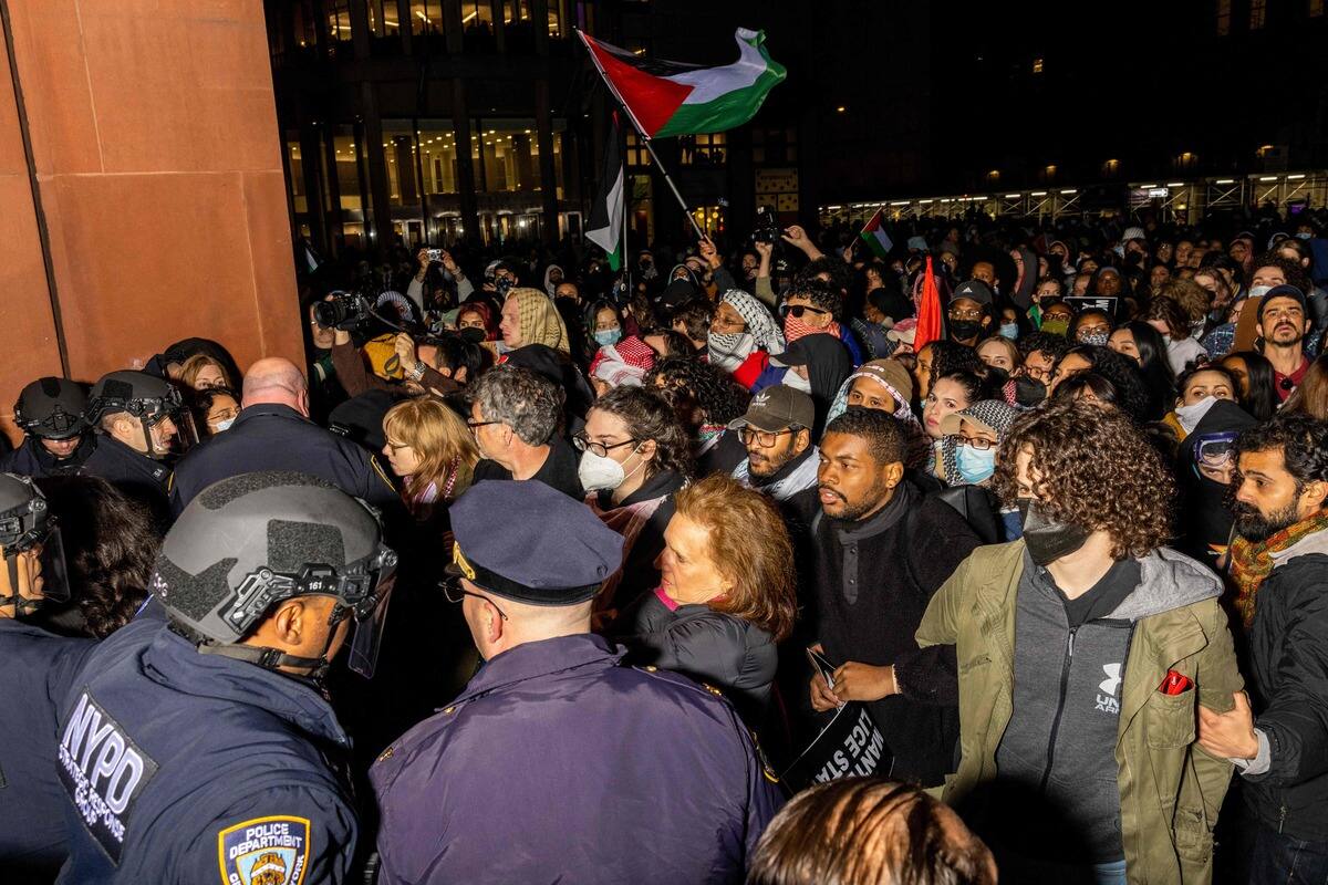Manifestations pro-palestiniennes: plus de 130 personnes arr&ecirc;t&eacute;es devant l'Universit&eacute; de New-York