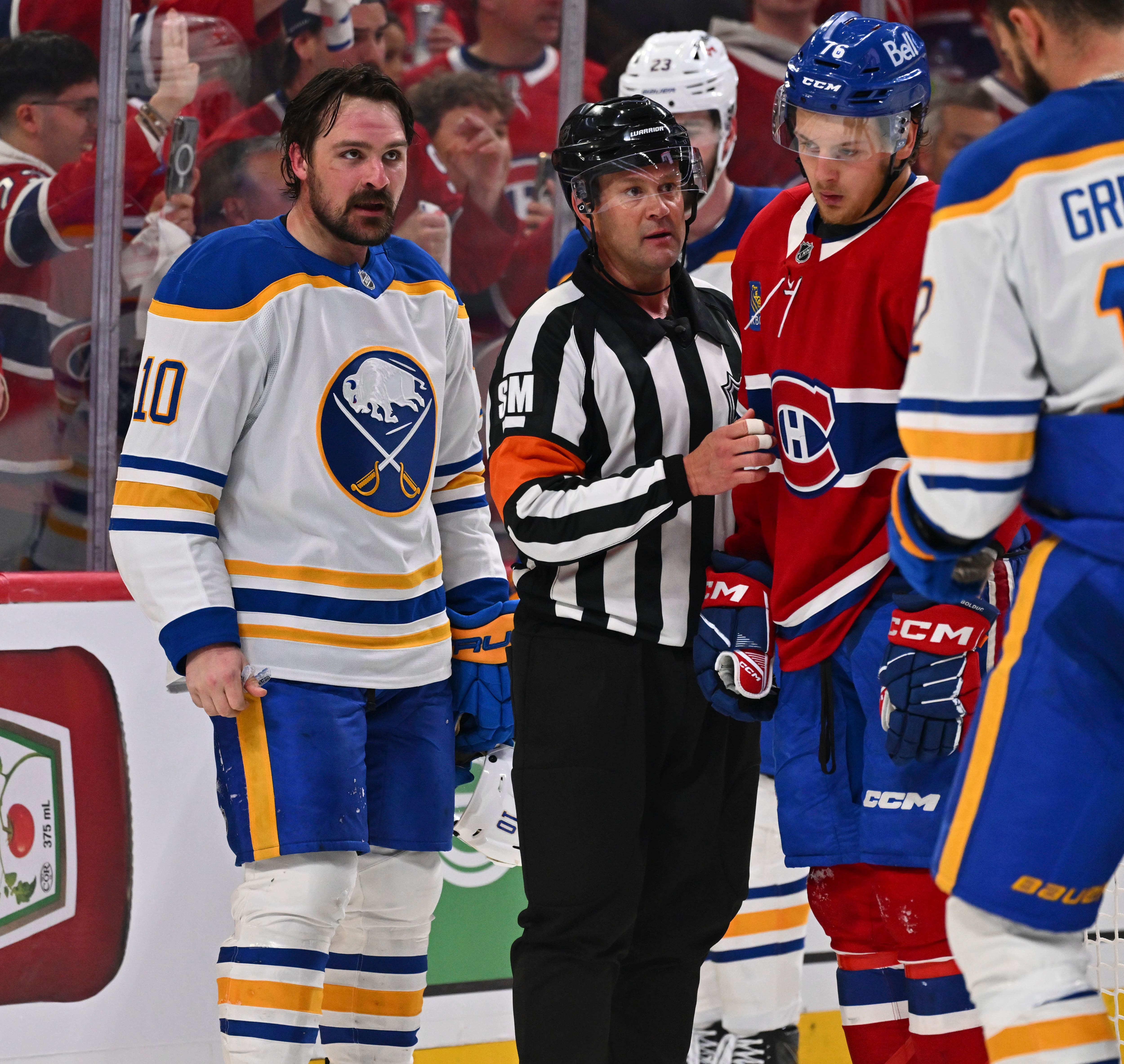 Sam Carrick est revenu au jeu dimanche, mais devrait passer son tour mardi.