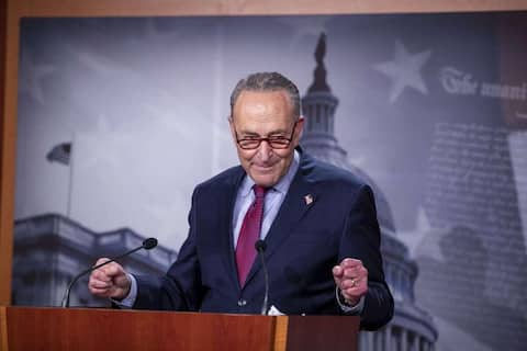 El paquete de estímulo de Biden pasa por alto un hito en el Senado