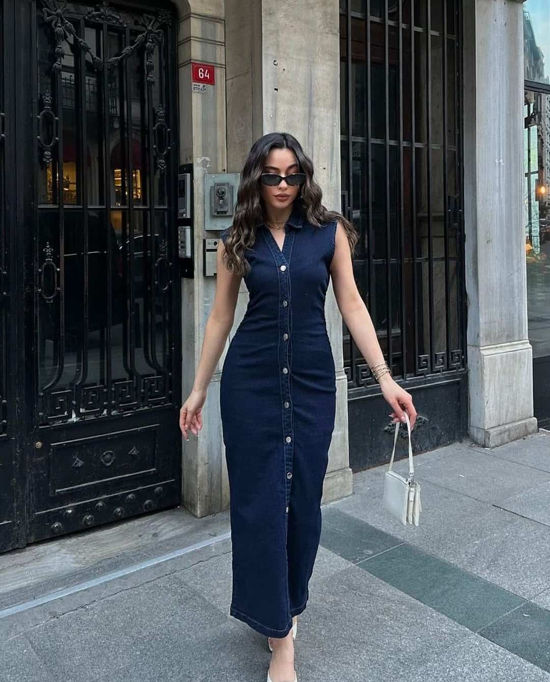 Voici LA robe de l’été qu'on reportera à l'automne