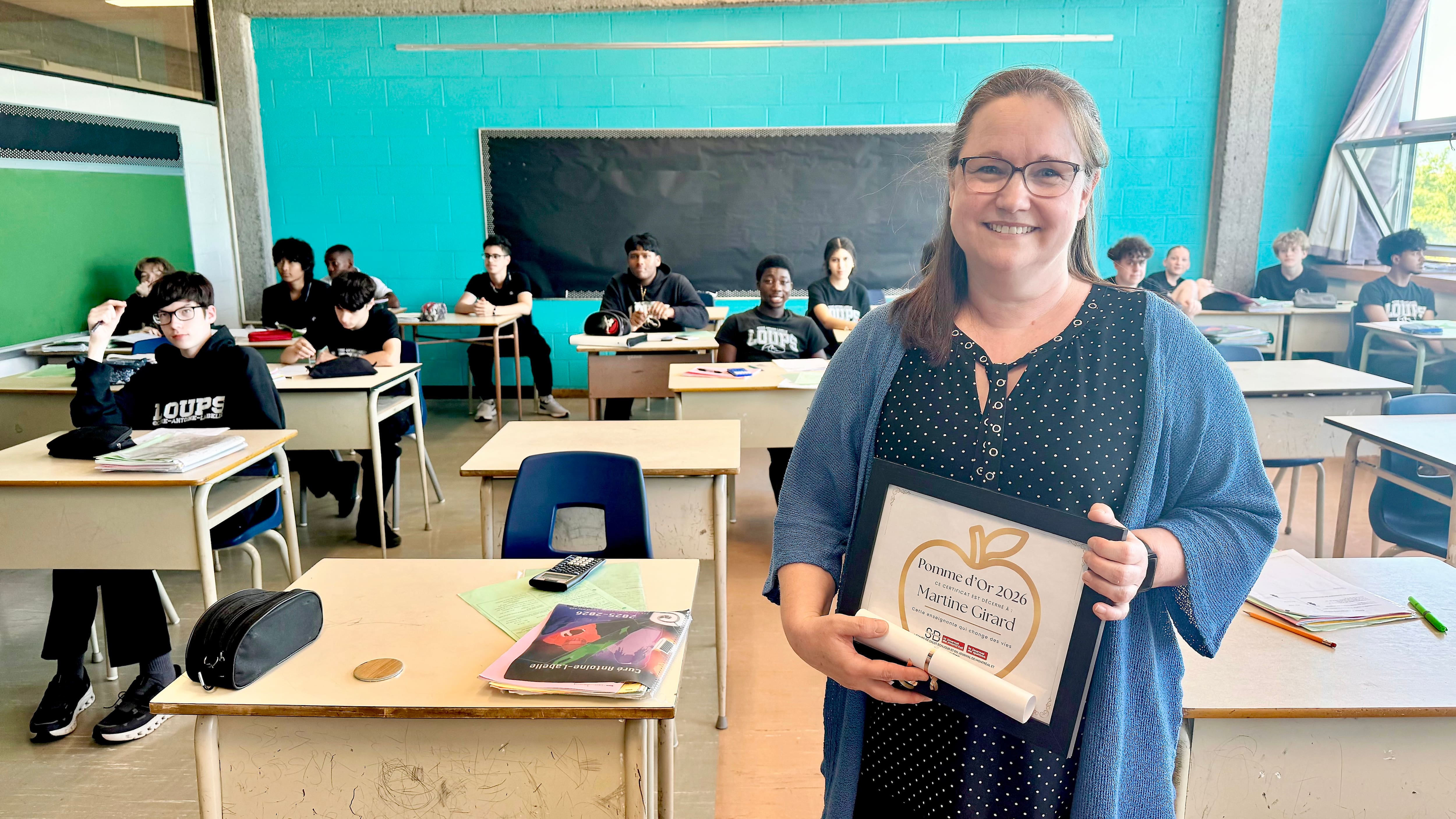«C’est grâce à elle que je n’ai pas abandonné l’école»: cette enseignante de mathématiques a tout changé pour une jeune en difficulté
