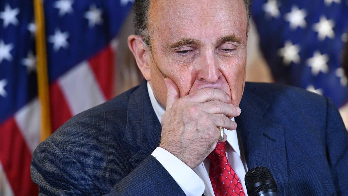 La chute continue pour Rudy Giuliani, radié du barreau de New York