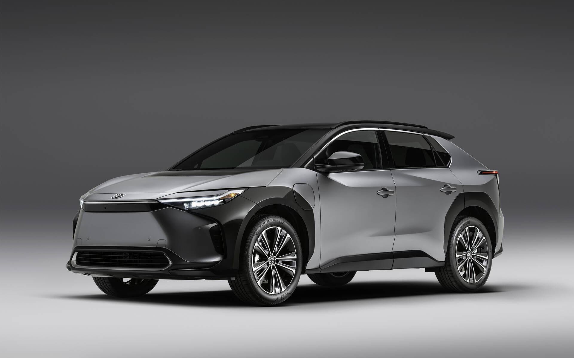 Enfin un v&eacute;hicule &eacute;lectrique chez Toyota!