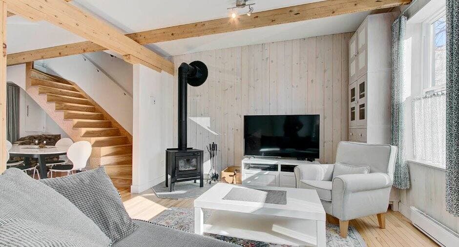 Une jolie maison de ville à vendre pour 349 900$
