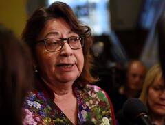 Don au Parti conservateur du Québec: Claire Samson exclue du caucus de la CAQ pour 100$