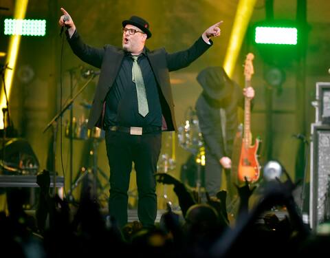 The Fringants Cowboys brew the cabin