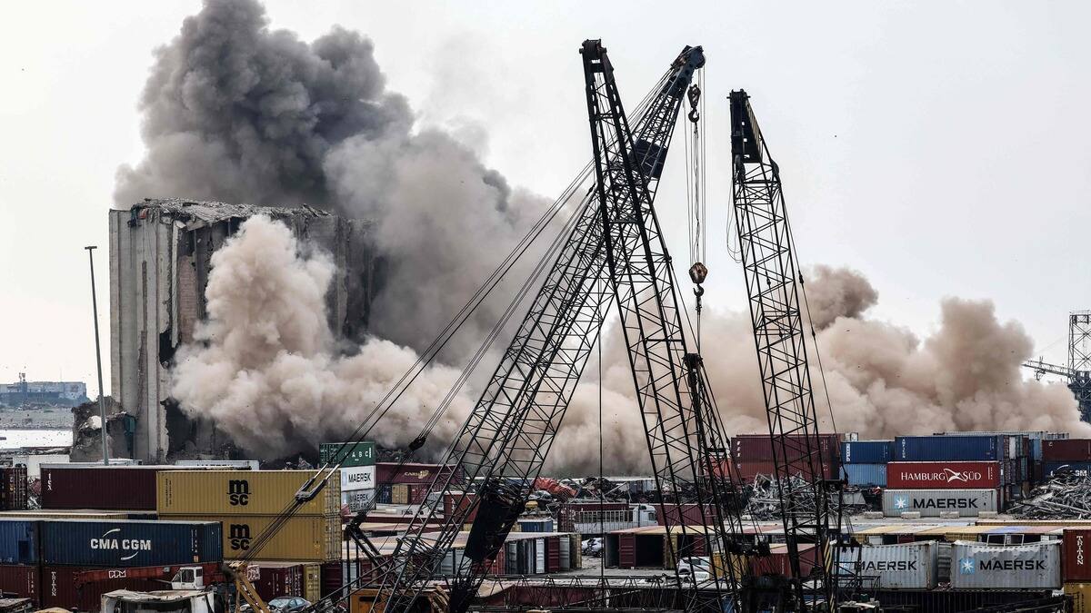 Nouvel effondrement dans les silos dans le port de Beyrouth